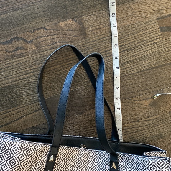Stella & Dot White and Black Patterned Tote GUC - Picture 8 of 13